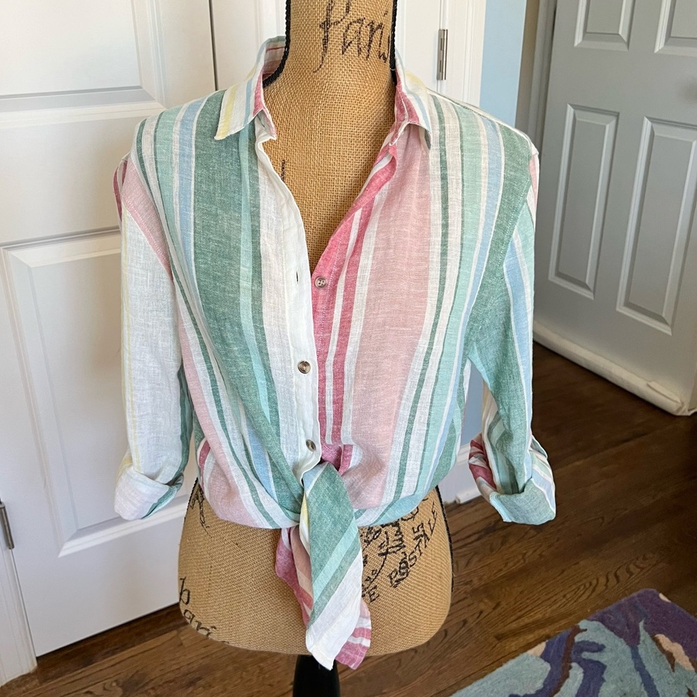 Linen Button-down Top